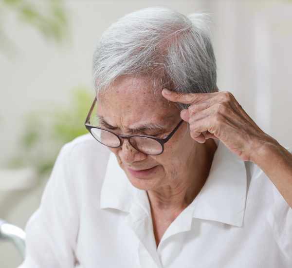 https://clinicadentallavaguada.com/wp-content/uploads/2024/11/periodontitis-alzheimer-prevencion-pamplona.jpg